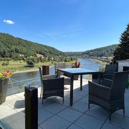 Saechsische-Schweiz-Ferienhaus-Wohnung-2-Mit-Hervorragendem-Panoramablick-Ueber-Das-Elbtal Königstein an der Elbe Dış mekan fotoğraf